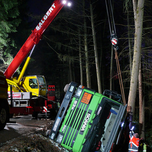 Bergung eines Heizöl-Tankwagens; Lohmar-Grimberg (Foto: www.lohmar.info)