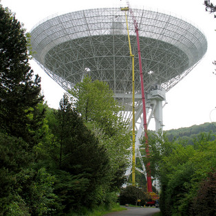 Montage einer Schutzzaunanlage in 95 m Höhe am Radioteleskop in Bad Münstereifel Effelsberg 