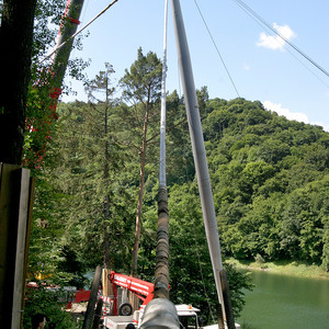 Pylonaufstellung an der Urftseebrücke