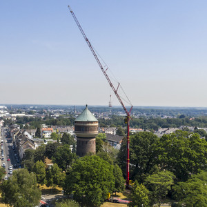 MK140 am Wasserturm in Mönchengladbach - Foto: Liebherr