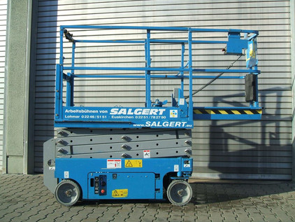 Salgert Arbeitsbühnenverleih: Selbstfahrende Scheren-Arbeitsbühne Genie GS-1930