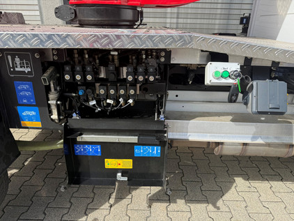 Salgert Arbeitsbühnenverleih / Mietservice: LKW Arbeitsbühne ECOLINE RS 200 auf 3,5 to Mercedes-Benz Sprinter - Bedienung unten