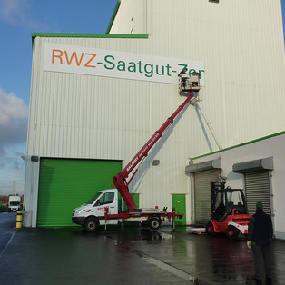 RWZ Meckenheim, Montagearbeiten mit der Ruthmann TB 220